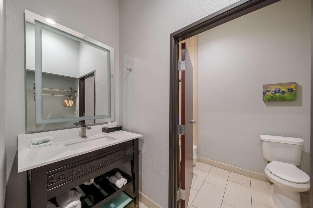 Best Western Bowie Inn & Suites Экстерьер фото